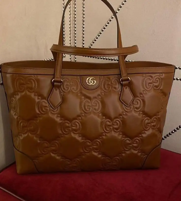 Gucci  2