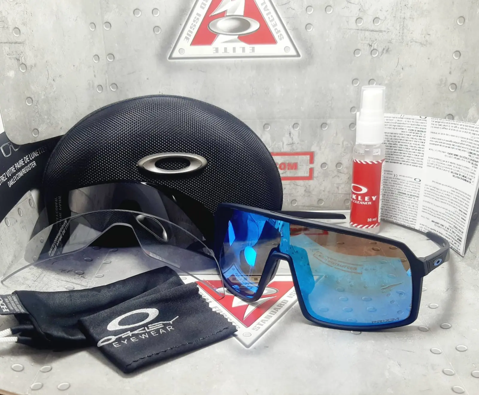 GAFAS OAKLEY SUTRO AAA 