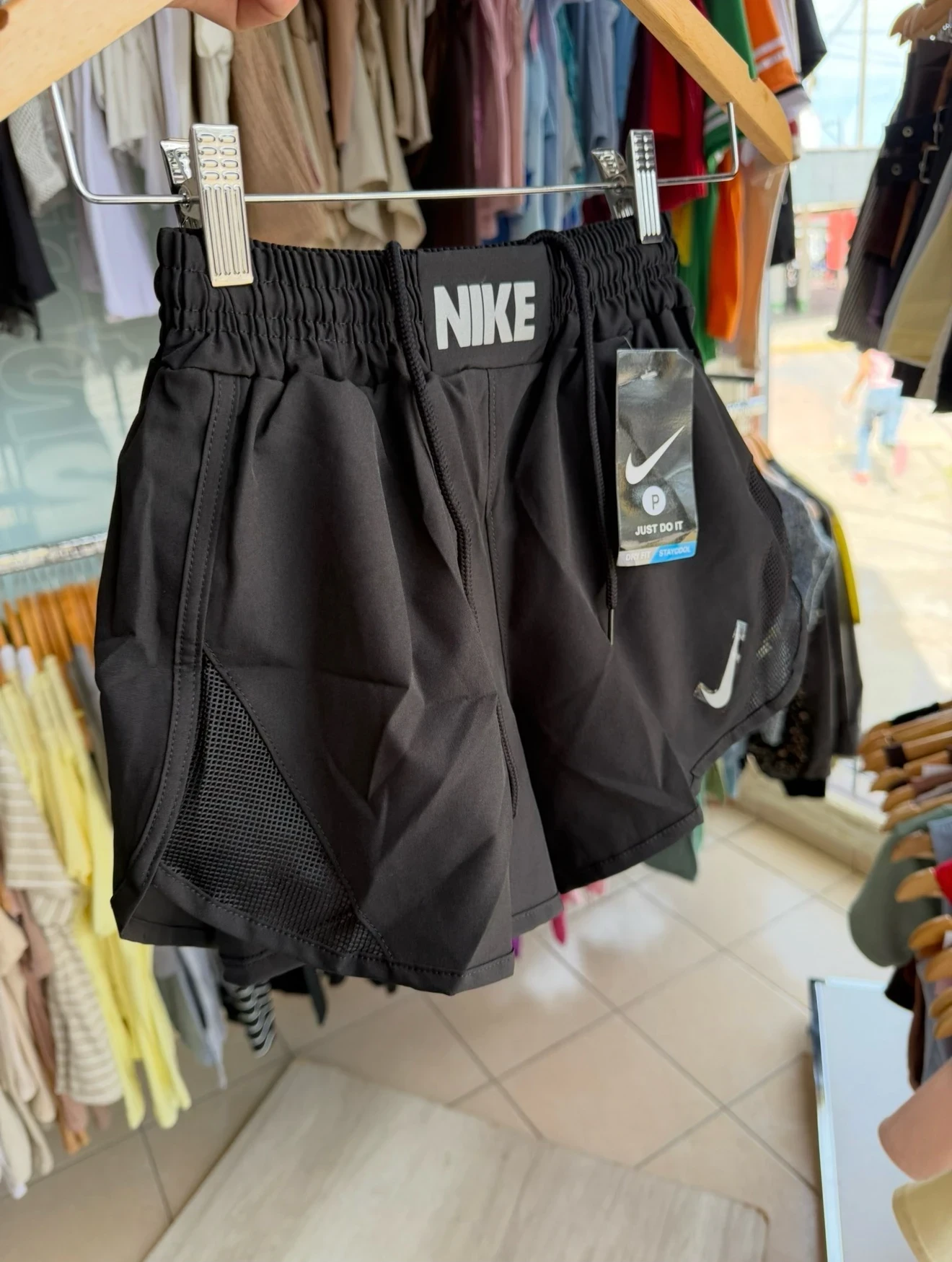SHORT CON CALZA IMPOR