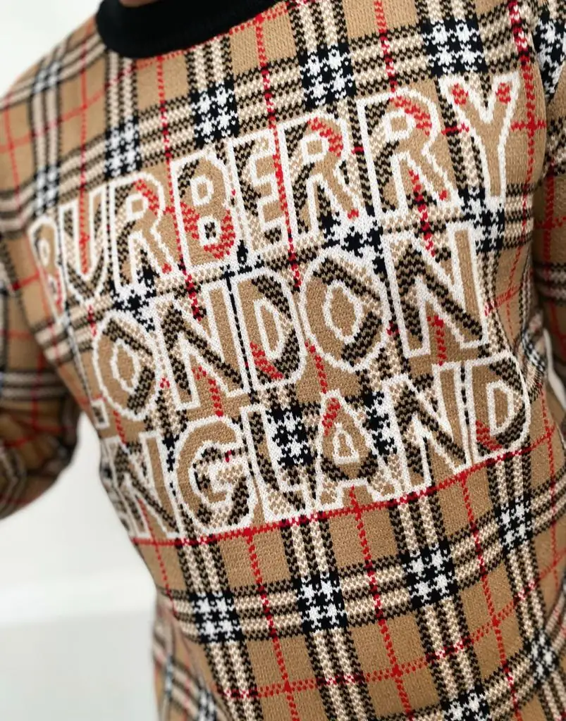 Busos burberry tejido 4
