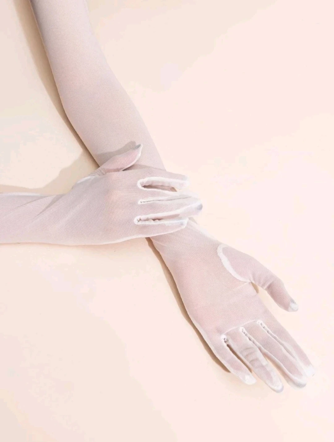 Par Guantes blancos