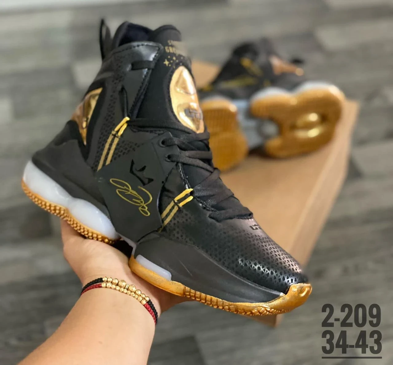 NIKE LEBRON 19 (Colombiano)