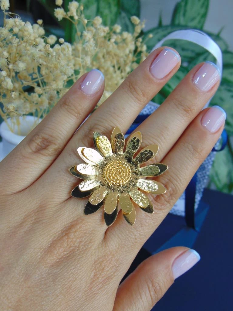 ANILLO BAÑO DE ORO 24K GRUESO GIRASOL TALLADO