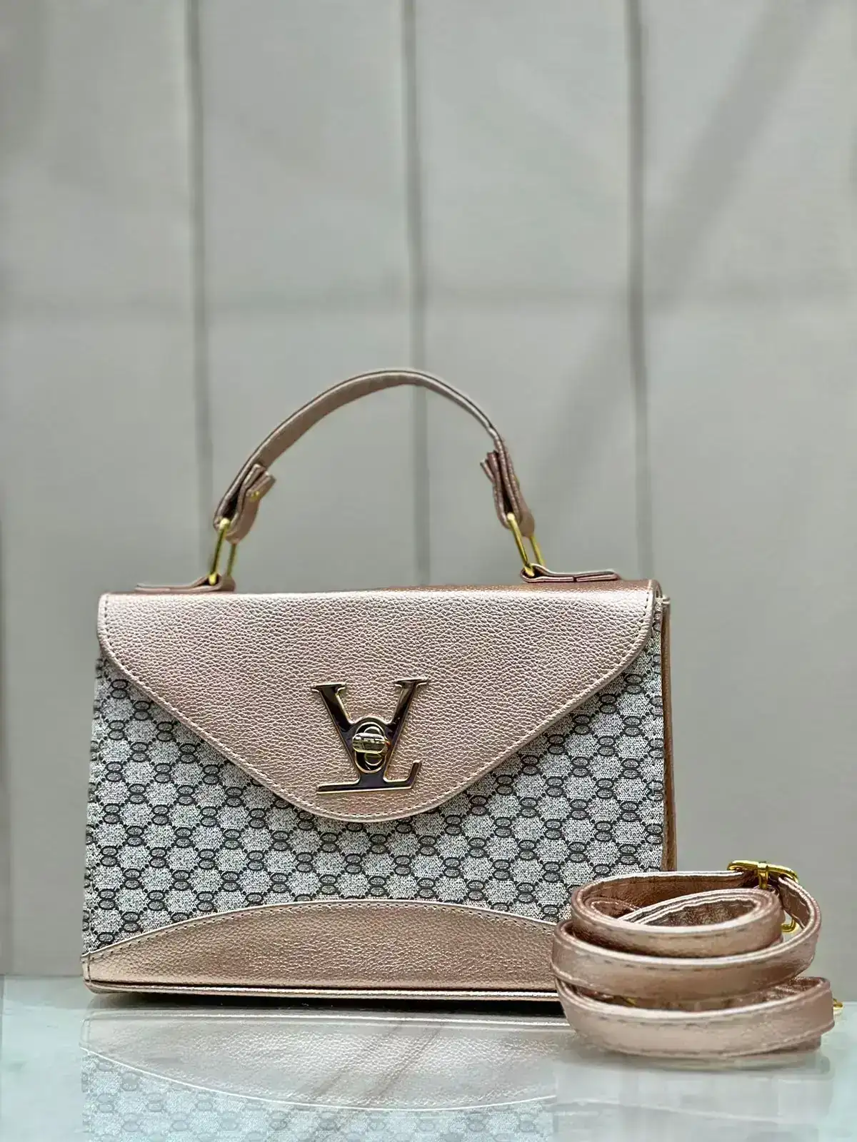 Carriel LV 4