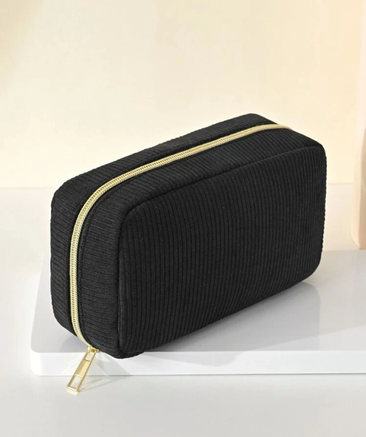 Cosmetiquera Multi Capa Negro  2