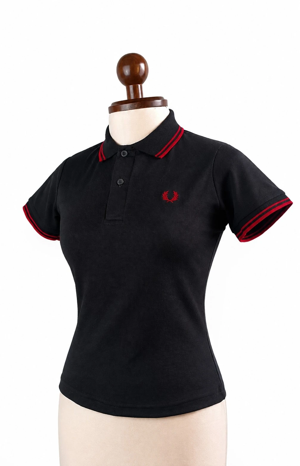 camisa polo negro con rojo para dama 