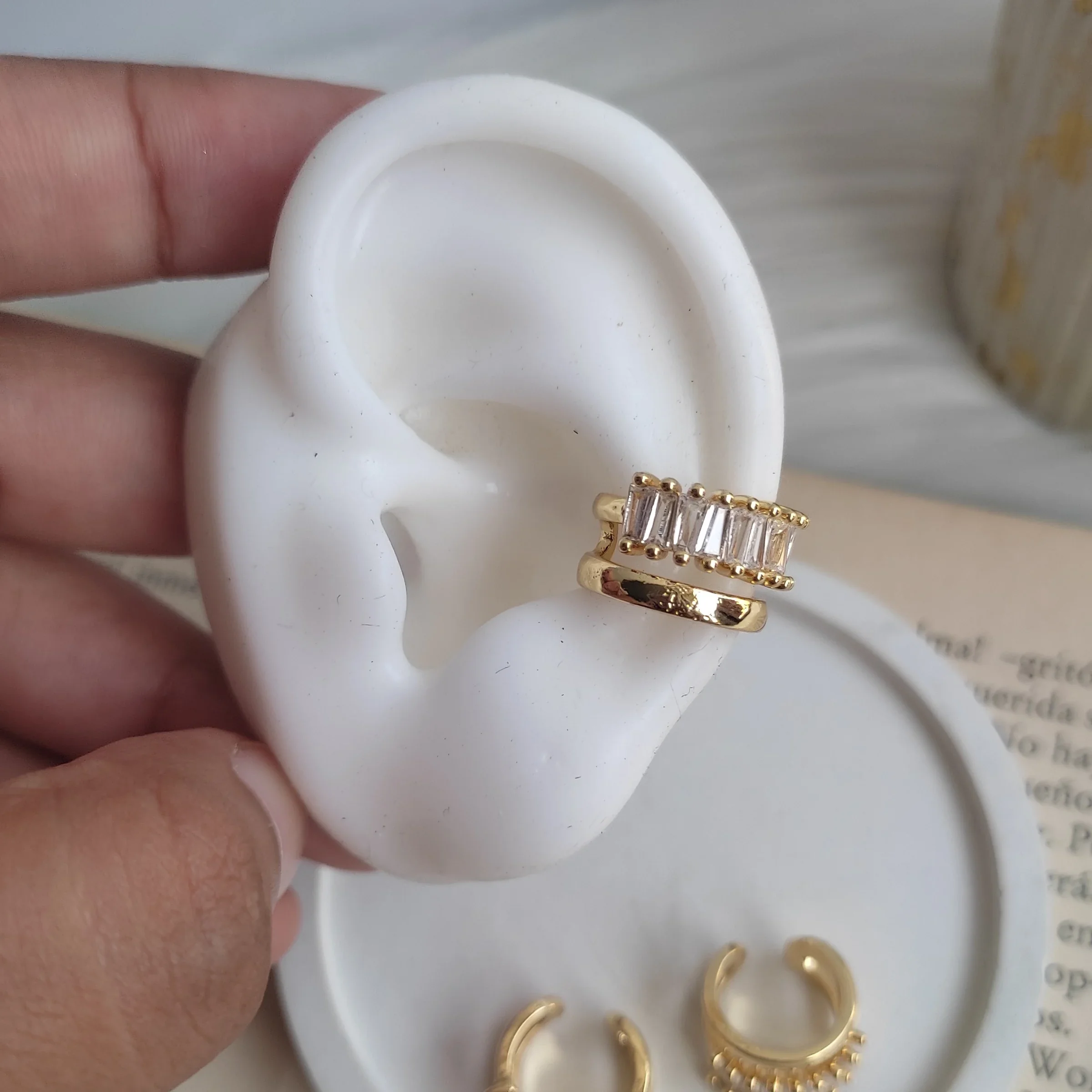 EARCUFF PIEDRAS DOBLES