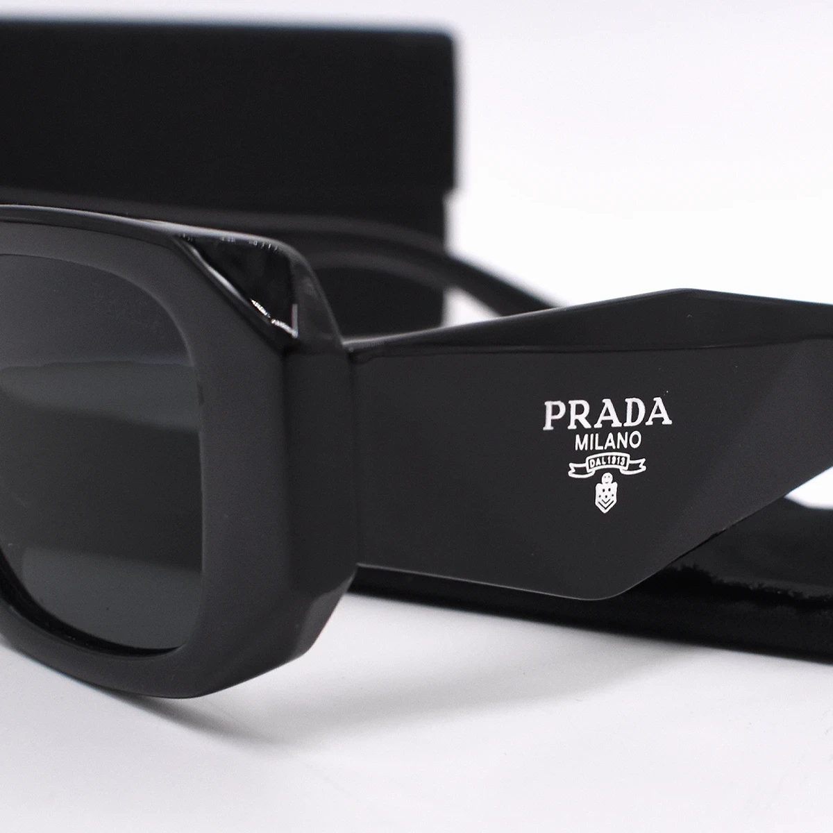 Lentes de Sol Prada  5