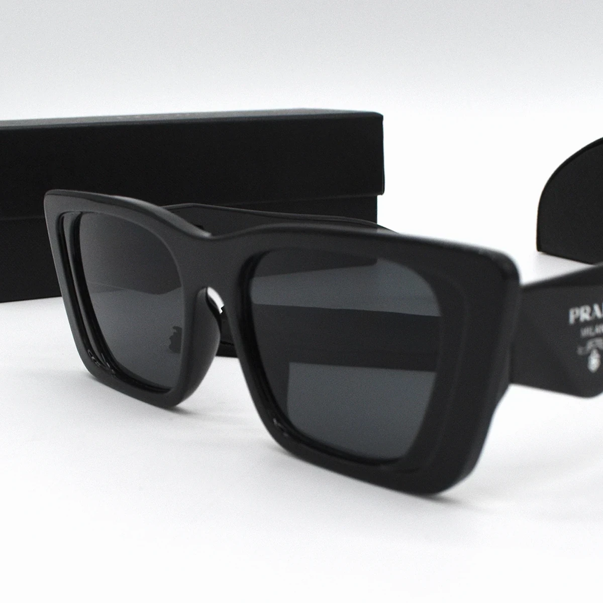 Lentes de Sol Prada SPR08Y 7