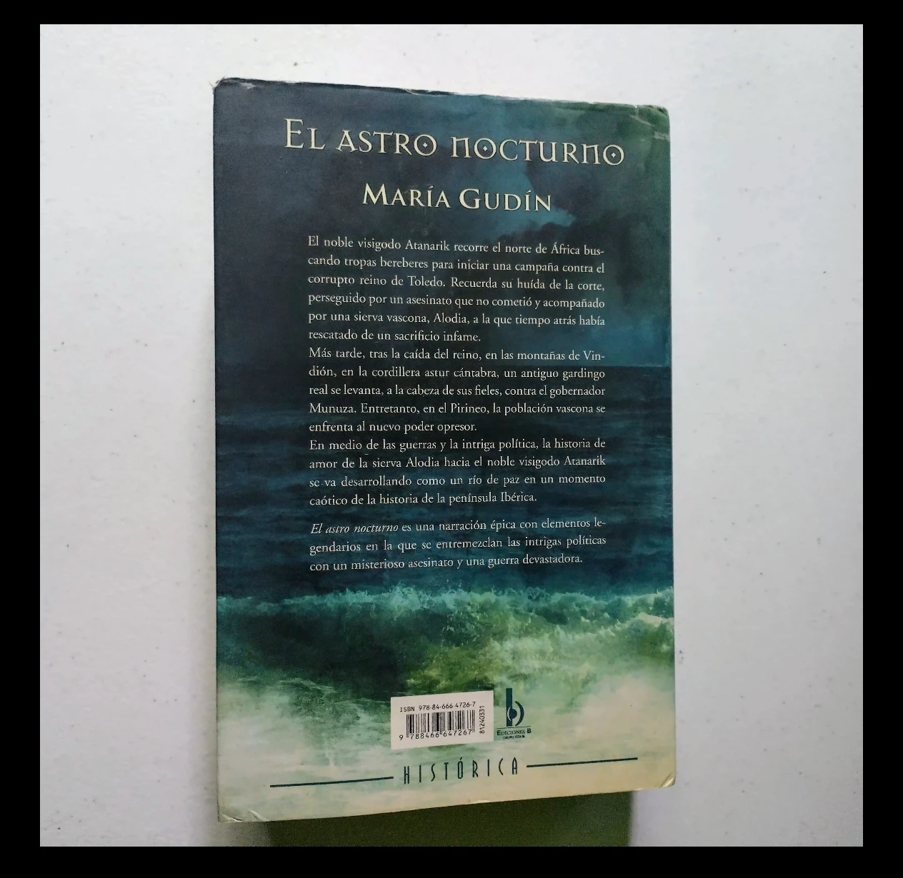 El astro nocturno, María Gudín, usado  3