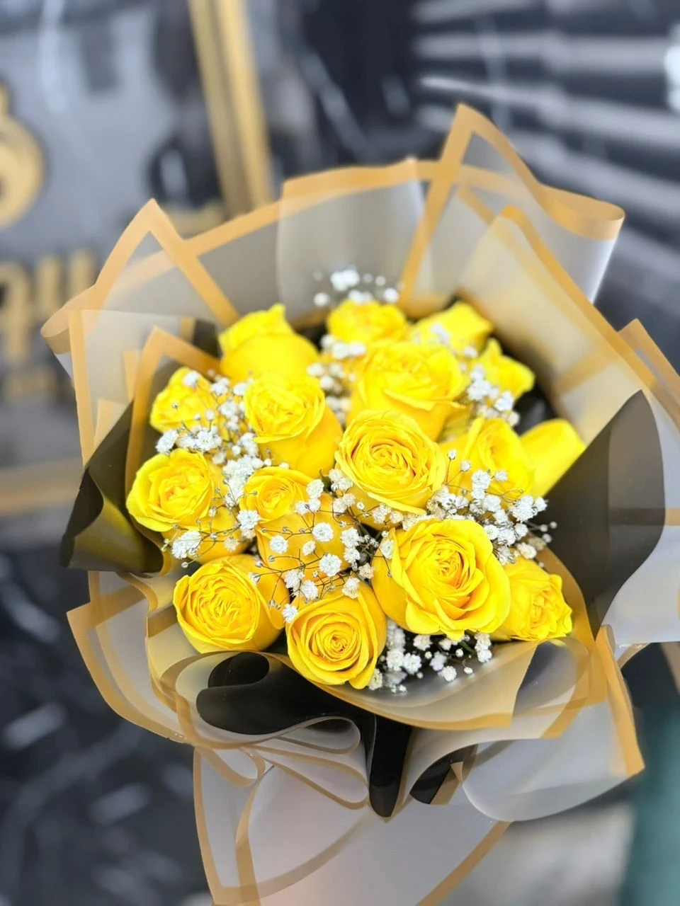 Ramillete rosas y gipso primavera 
