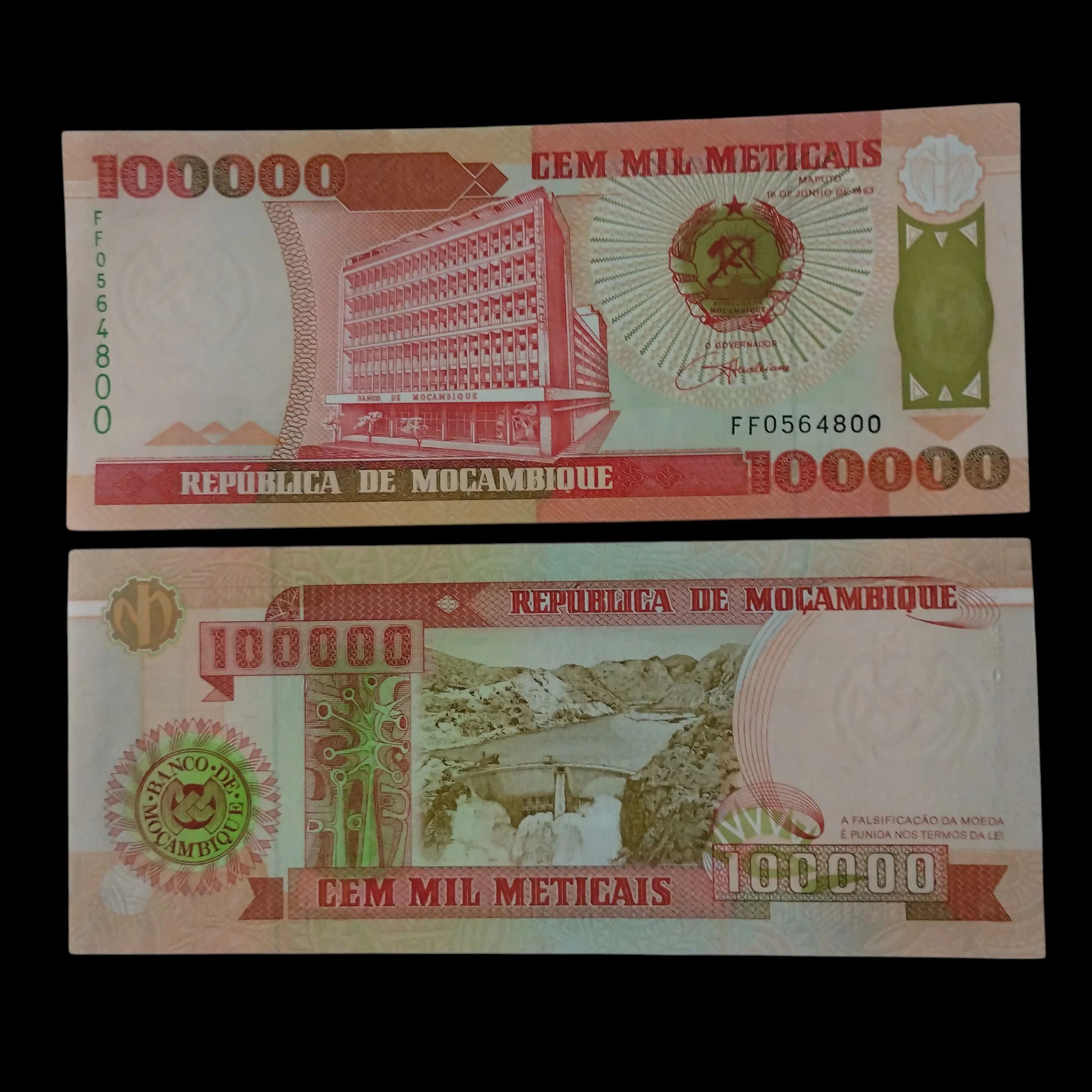 • Mozambique 100000 meticais UNC 