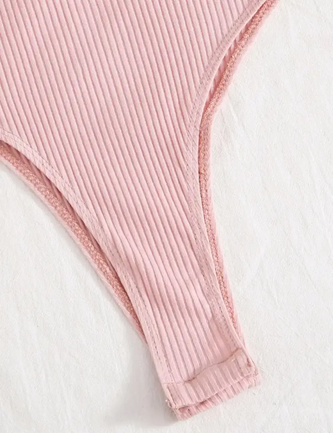 Body de un hombro manga farol color rosado  4