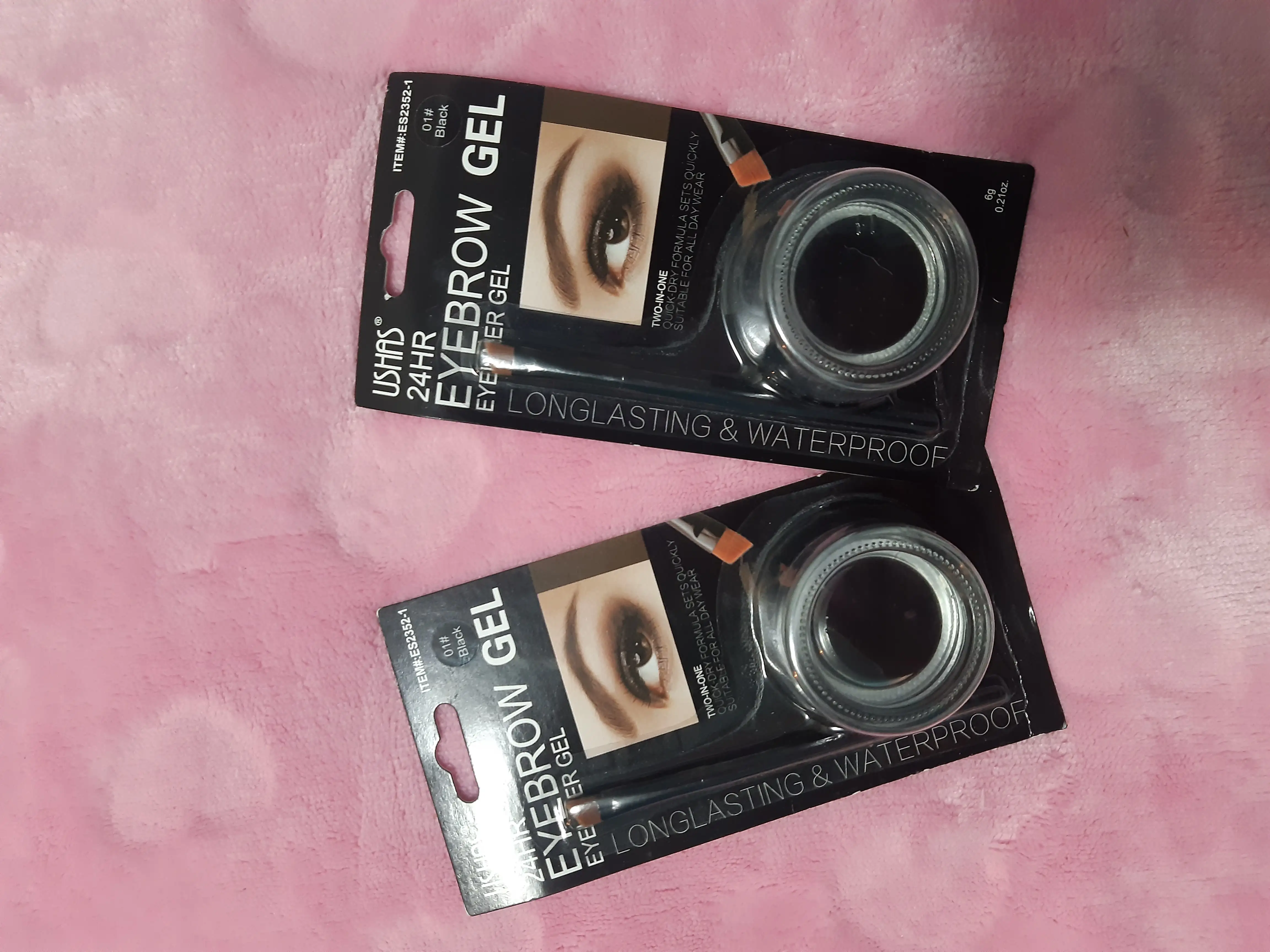 Crema de cejas con pincel