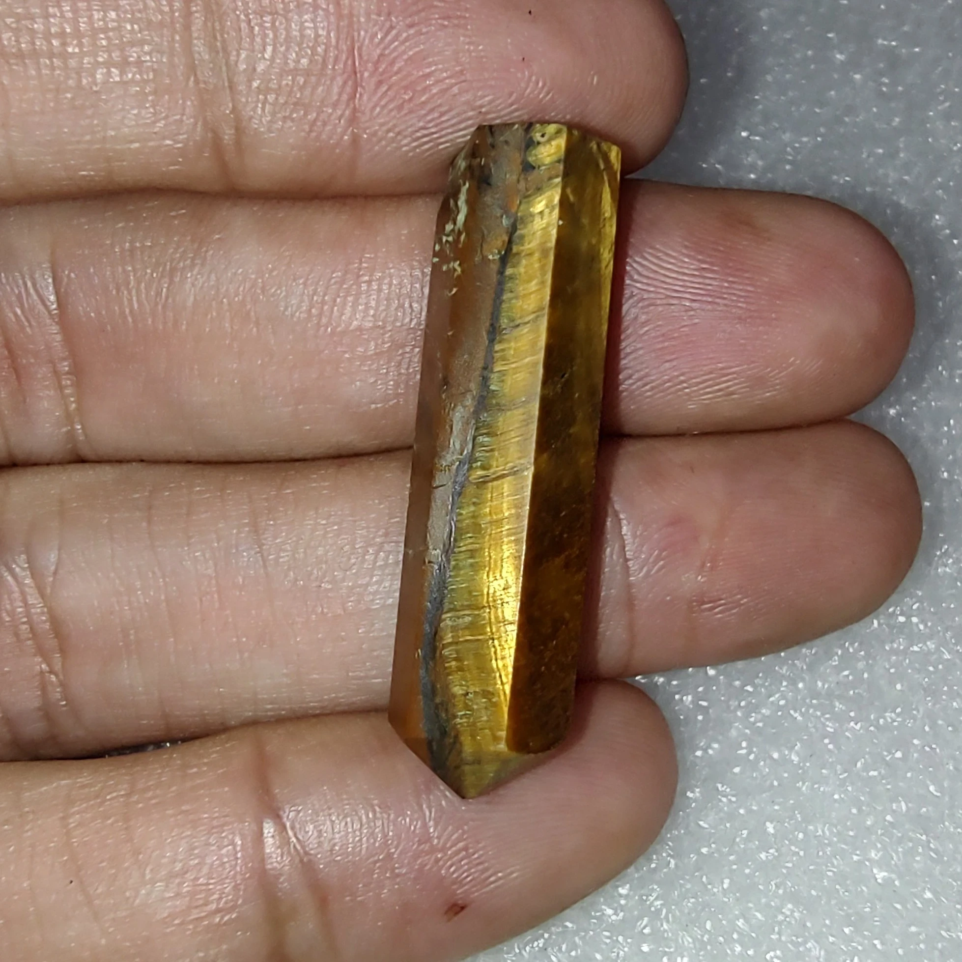 Punta de ojo de tigre genuina de 27.65 quilates. 3