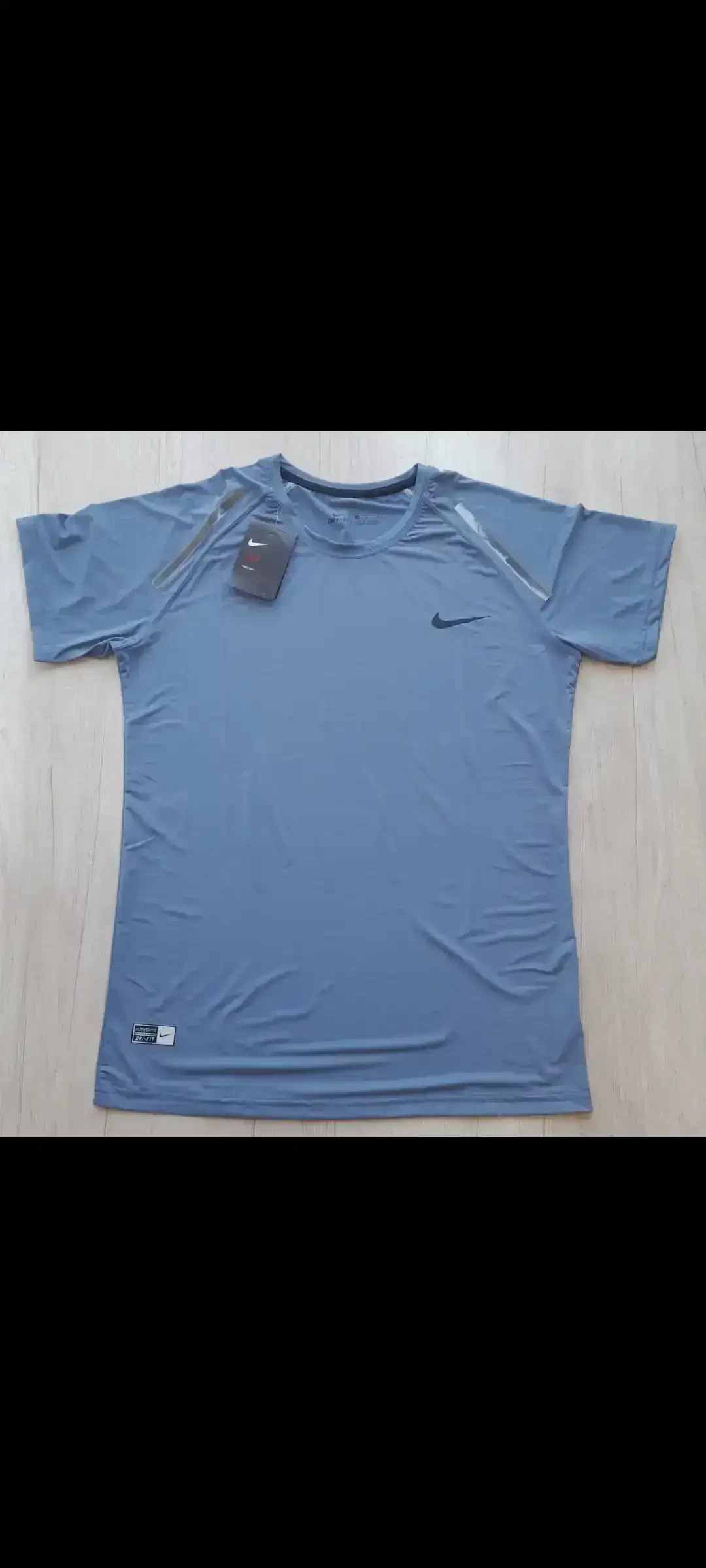 REMERAS Y MUSCULOSA DEPORTIVAS 