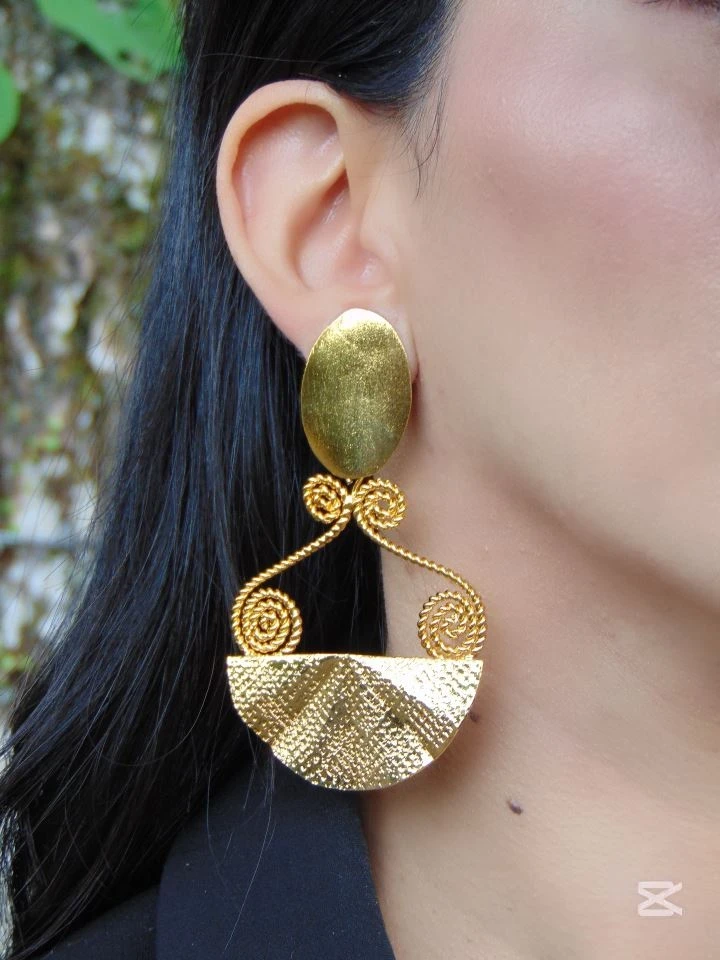 ARETE BAÑO DE ORO 24K MAXI ABANICO FILIGRANA FUNCIONAL 2