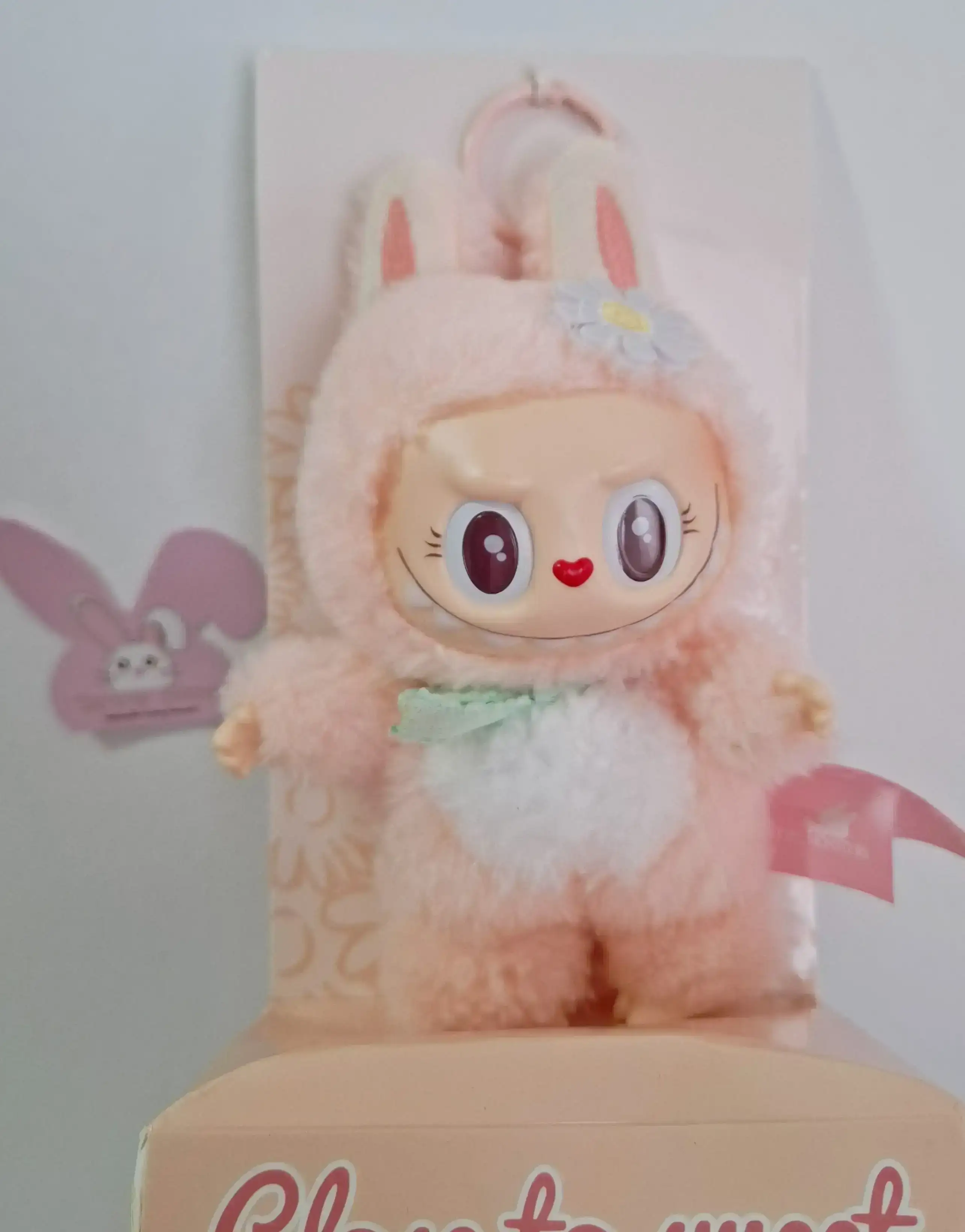 Mokoko labubu réplica 2