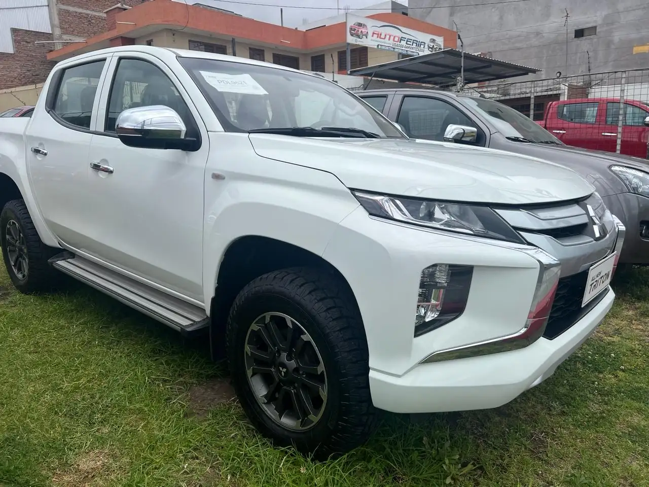 Mitsubishi 4x4 l200 turbo diesel impecable