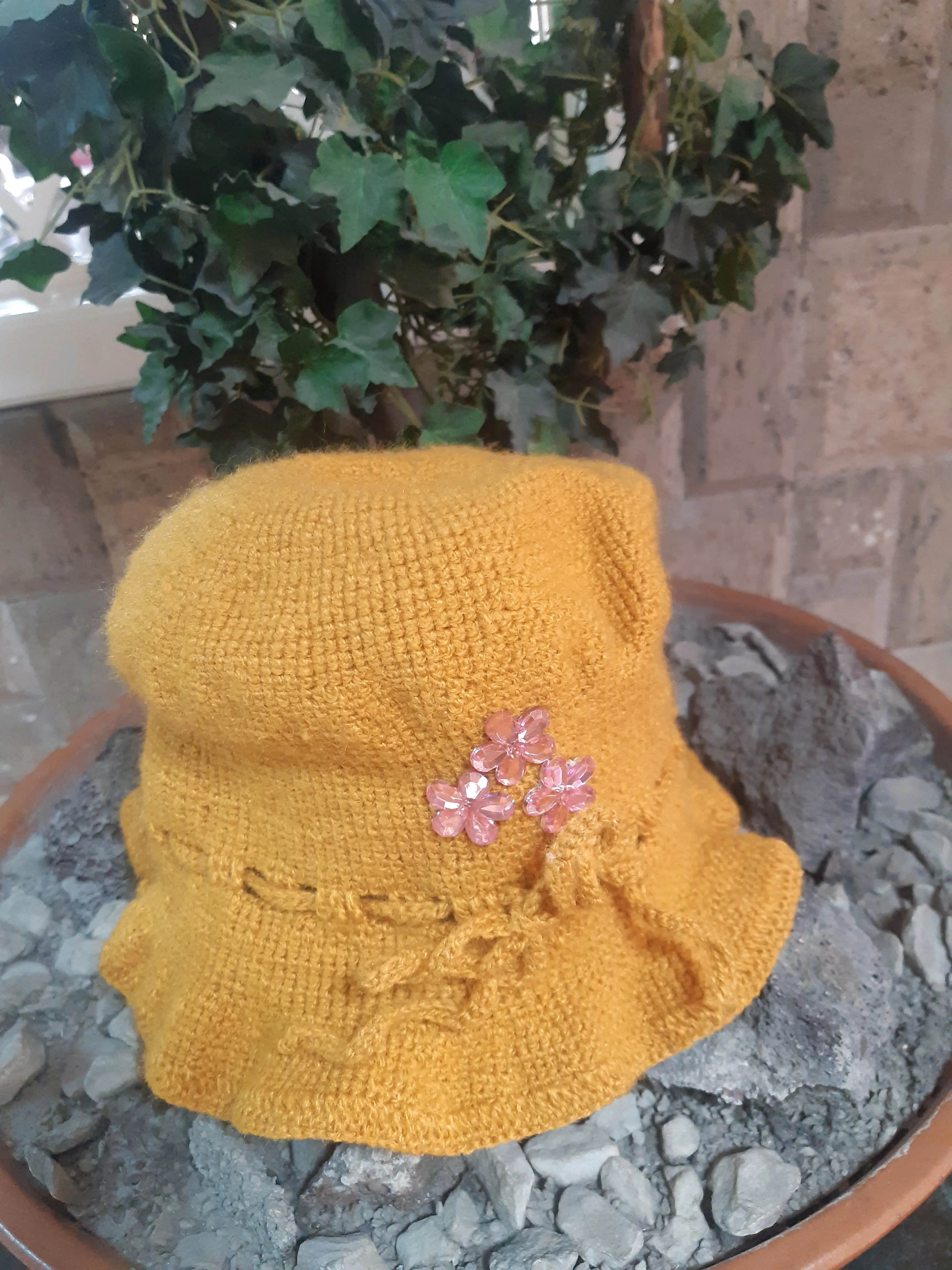 Gorro tejido para niña