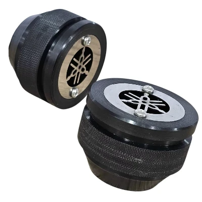 Slider ancho 4.5 cm x 6 cm (par) Logo Yamaha acero cromado MF