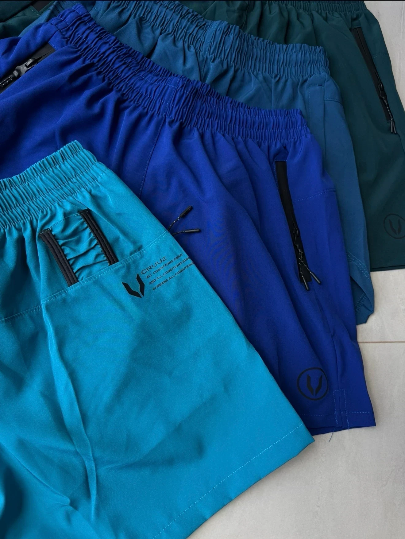 SHORT DEPOR MICRO CON GUARDA TOALLA