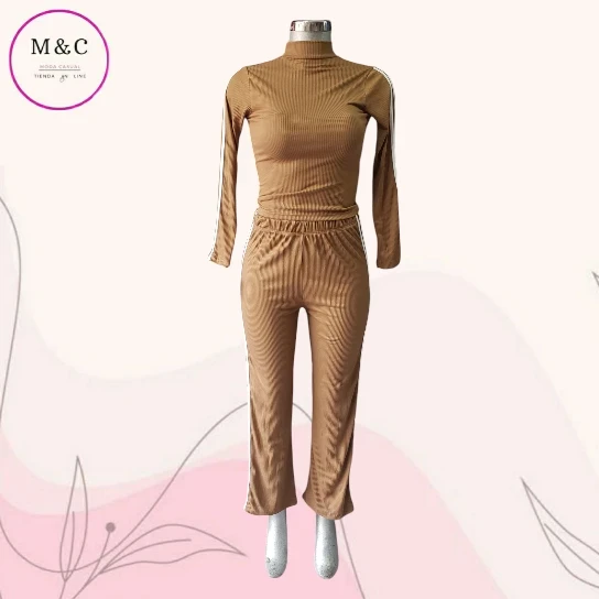 Conjunto Talla Mediana pantalon y blusa 