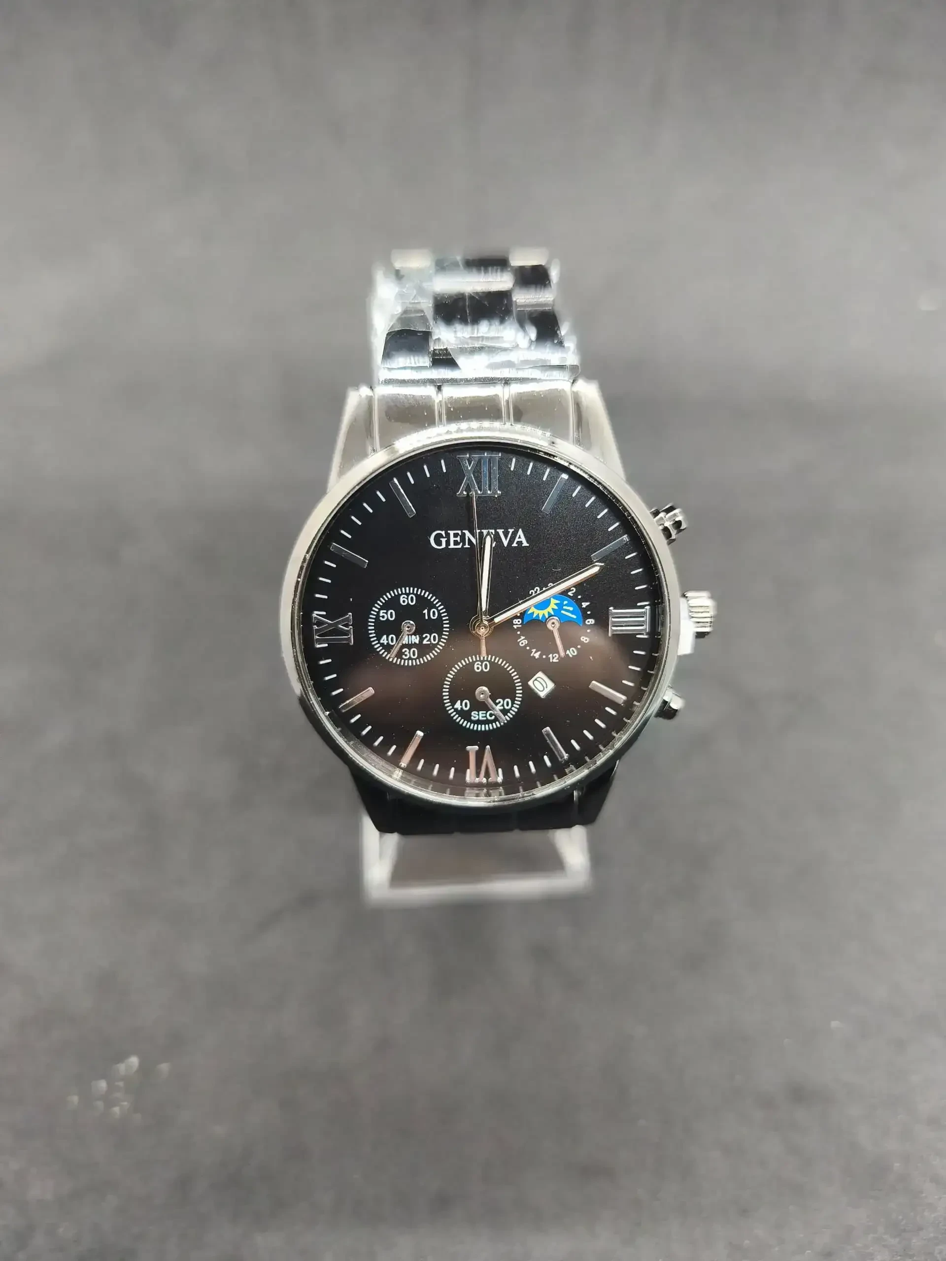 Reloj GENEVA/ Sistema de fecha funcional 