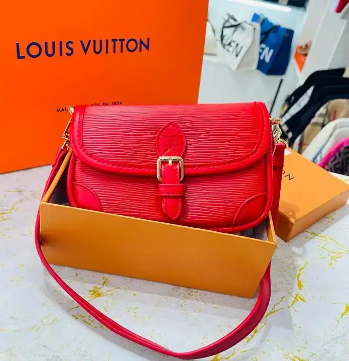 Louis Vuitton 2