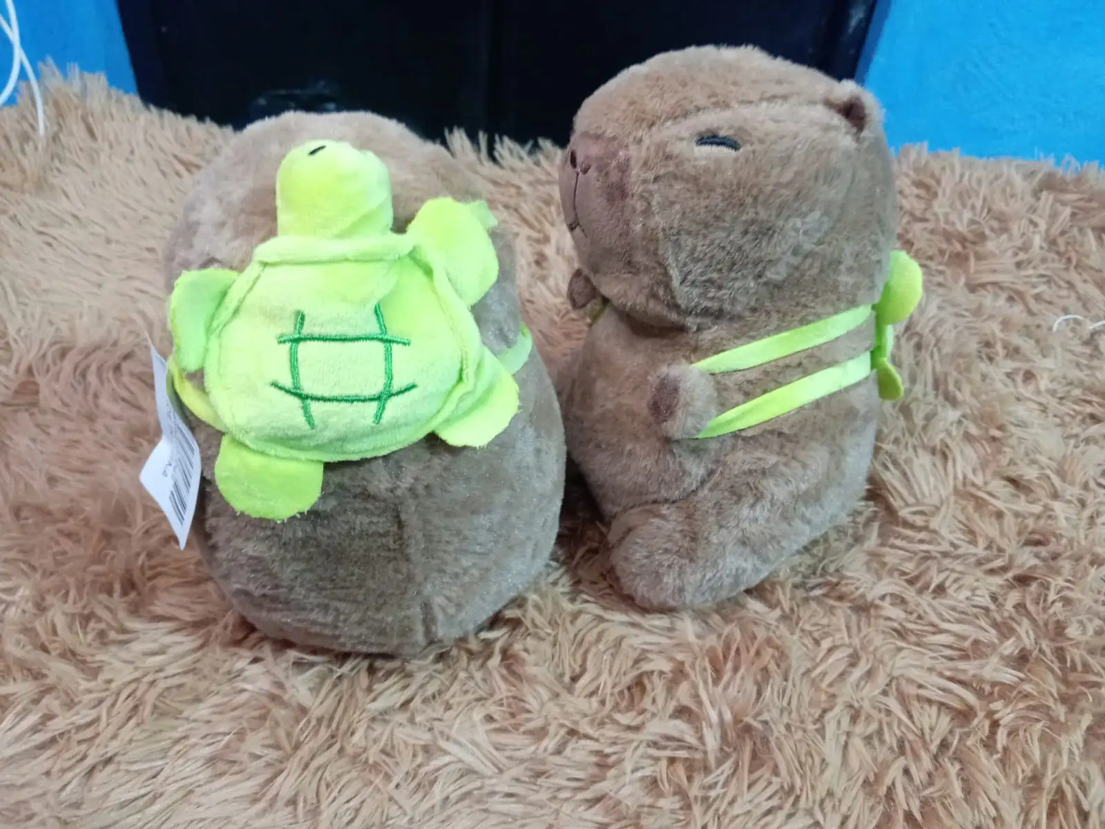 Peluche talla pequeña de capibara 
