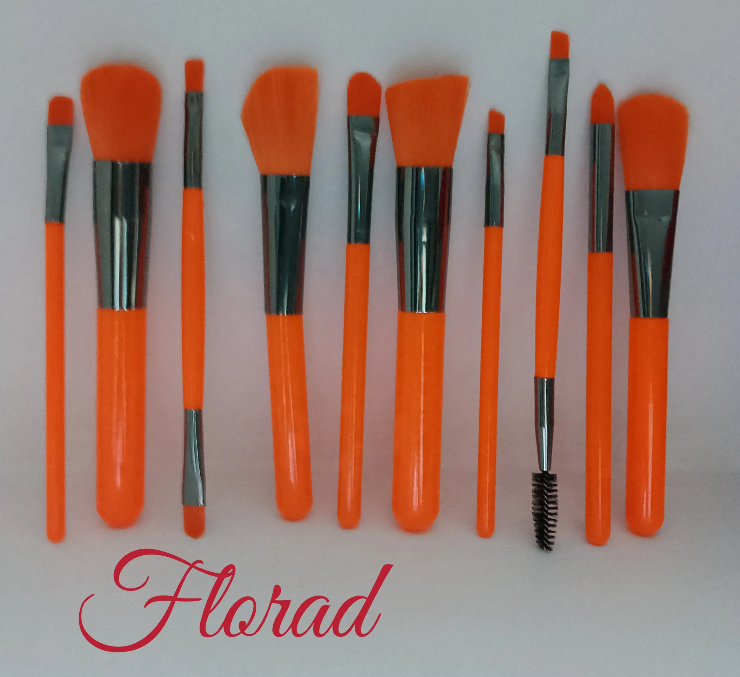 Brochas cortas color naranja
