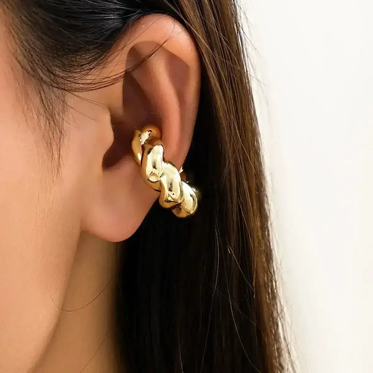  Ear Cuff Chunky Dorado REF: B24