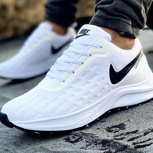 NIKE. ZOOM AA