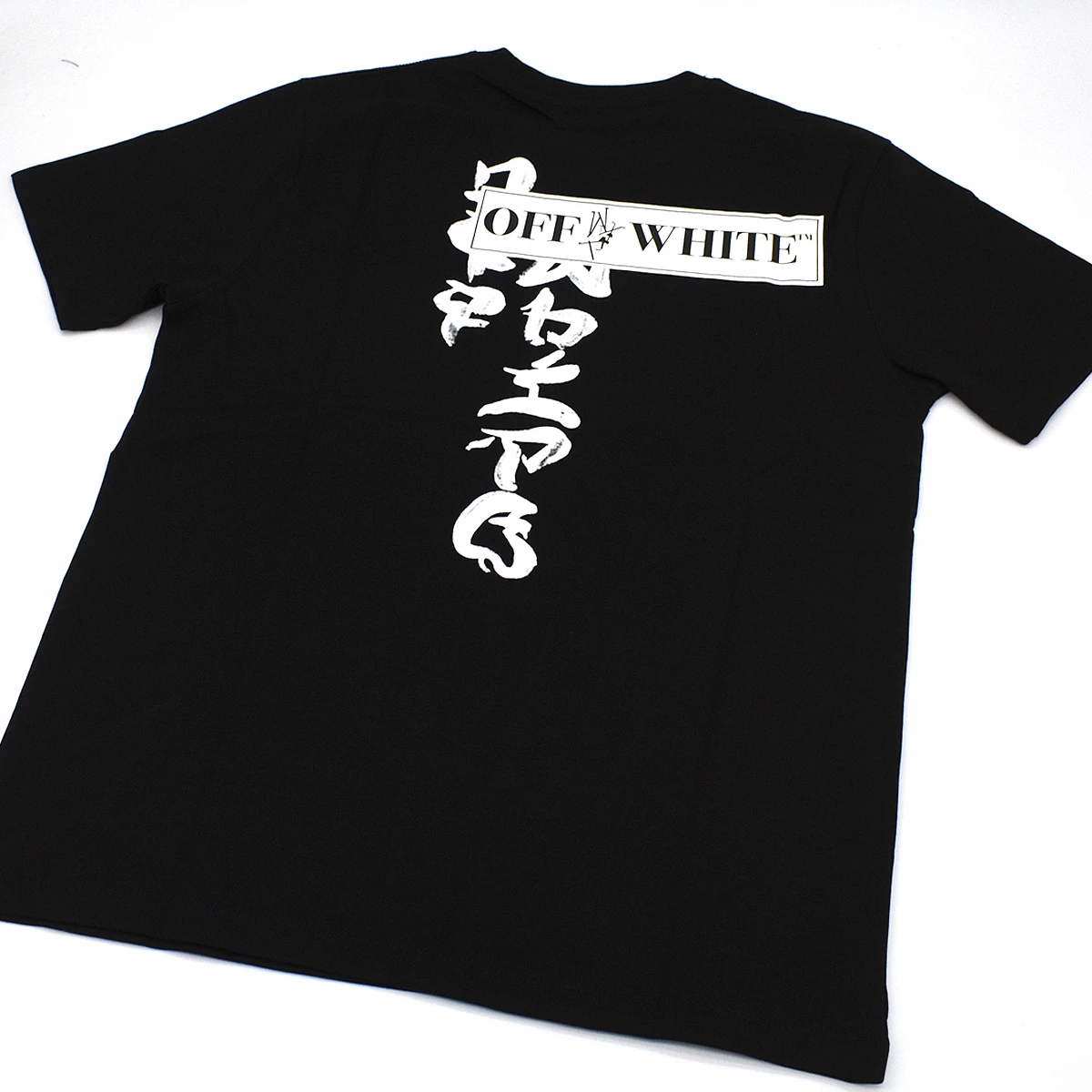 Playera Off White 4