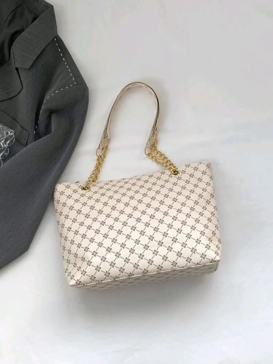 Cartera amplia beige  3