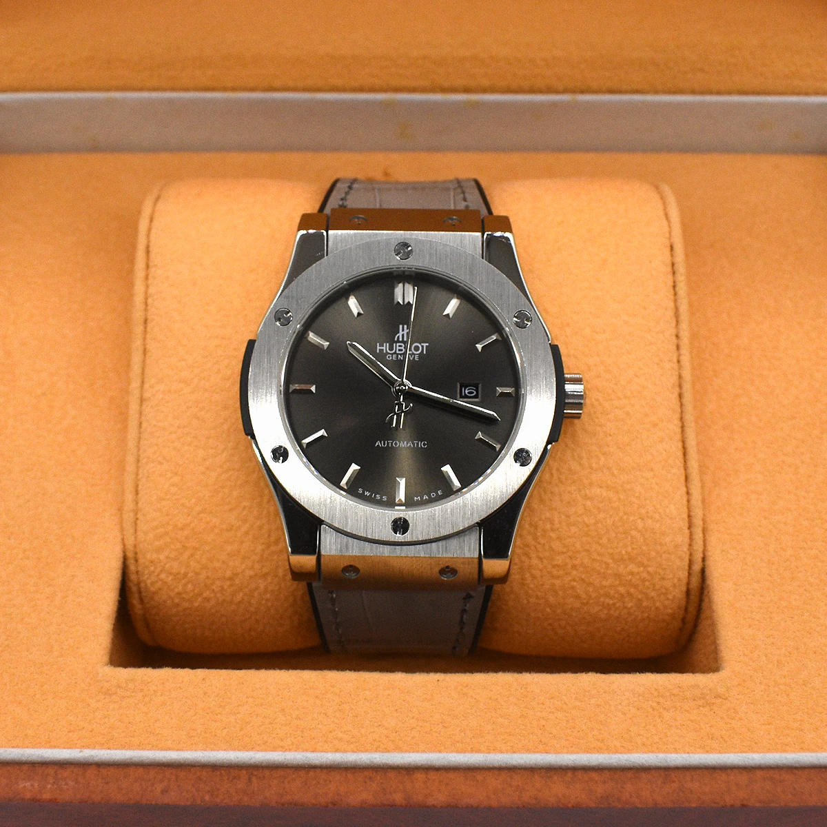   Hublot Classic Fusion Ext.  8