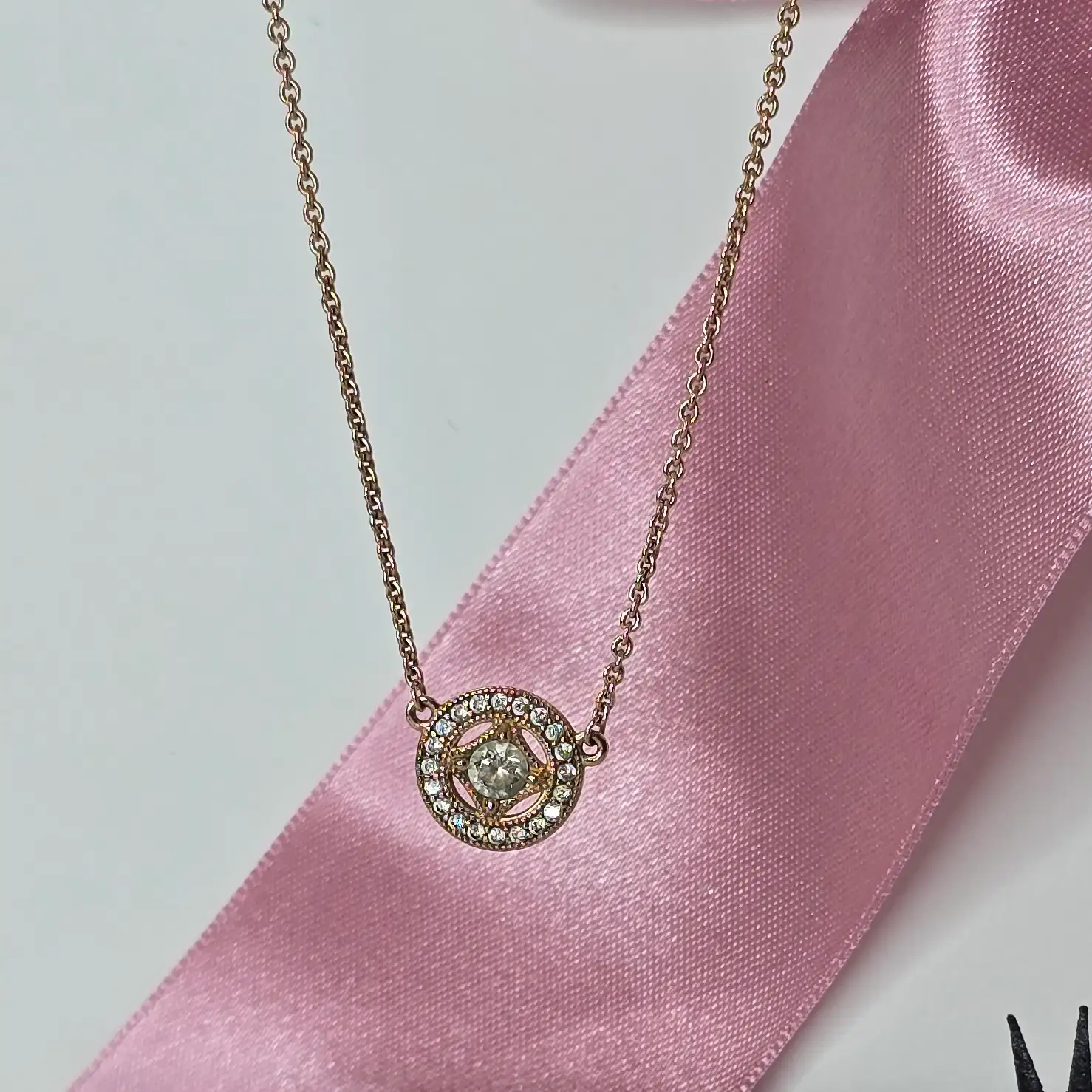 Pandora Rose Gold Seduction Vintage necklace 2