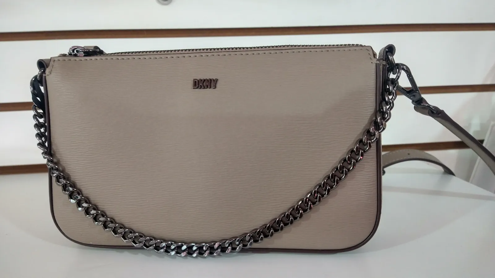 Mariconera DKNY 3