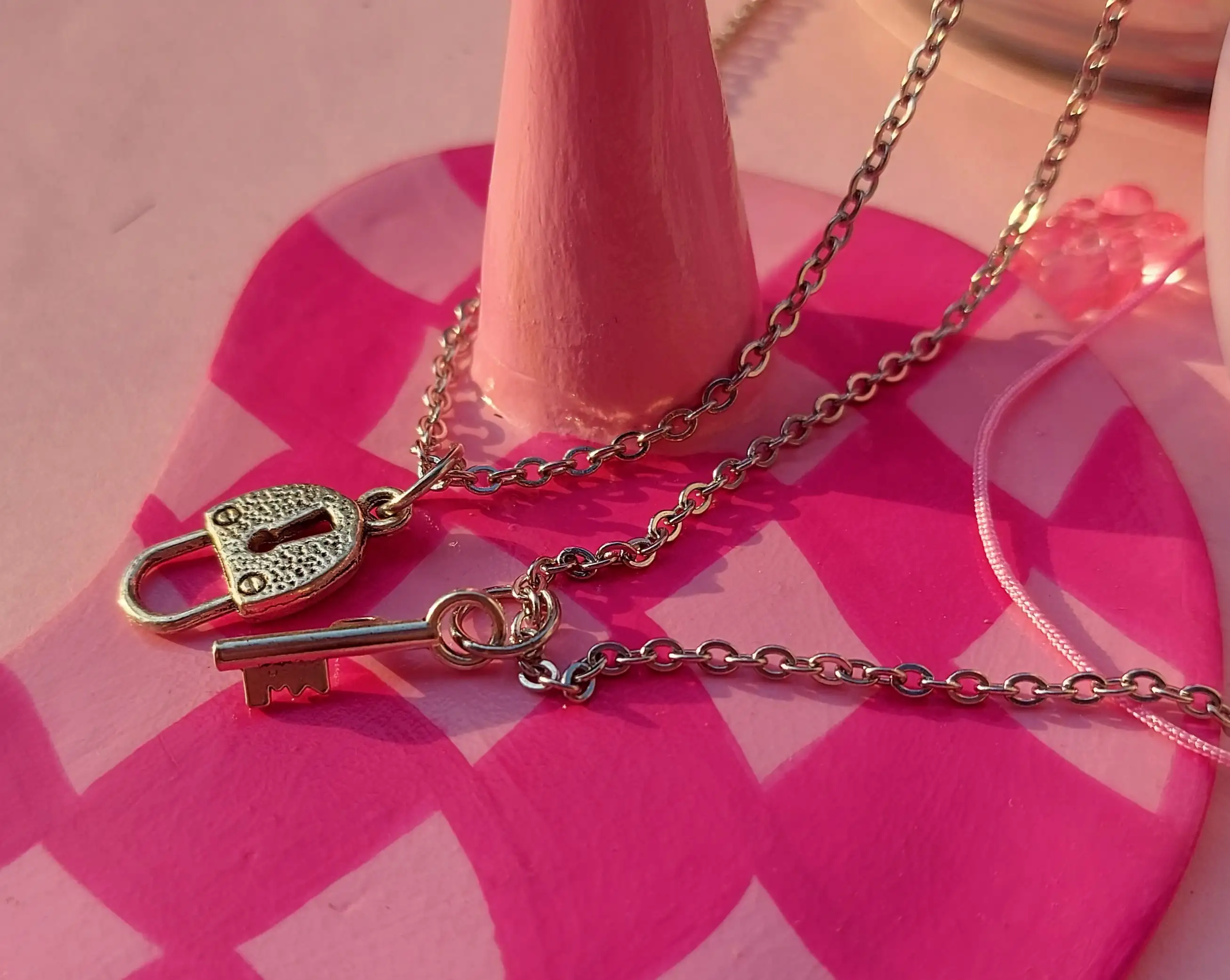 Cadena de llave y candado 