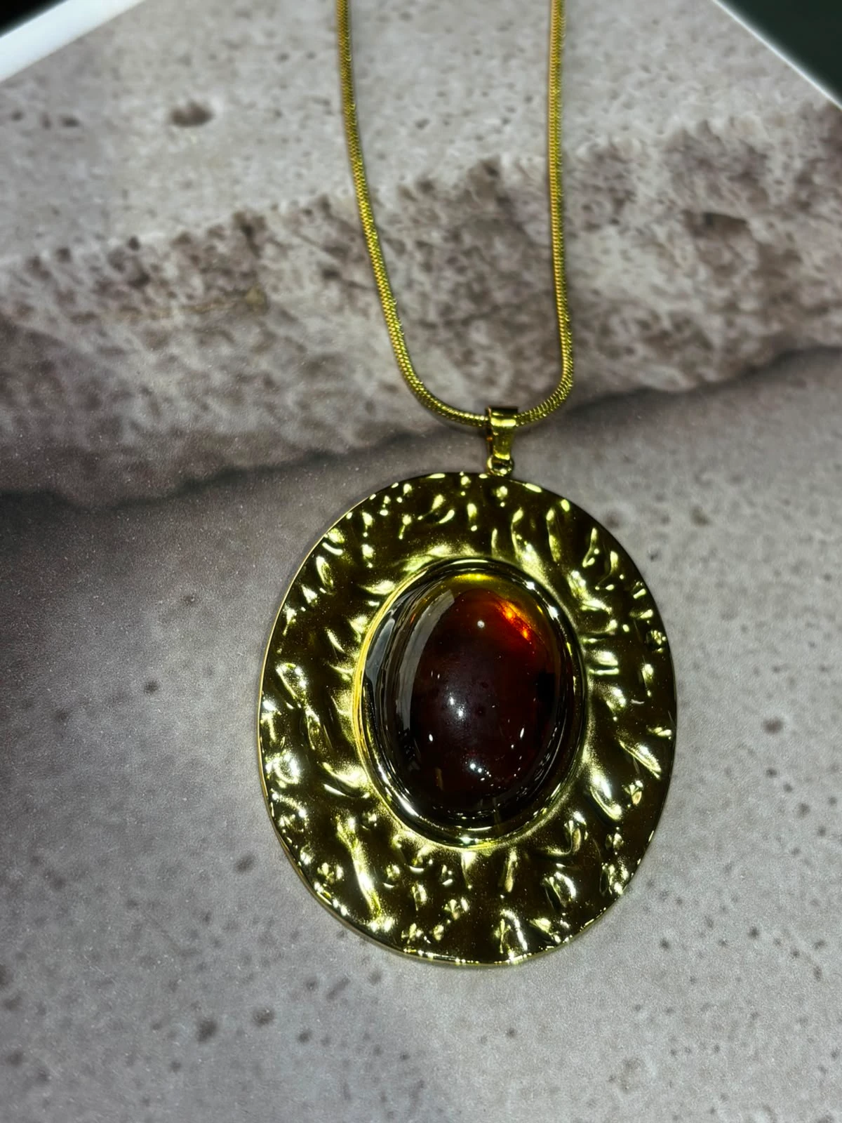 collar acero con enchape en oro 