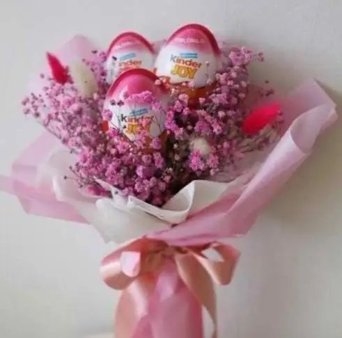 Arreglo Huevos kinder