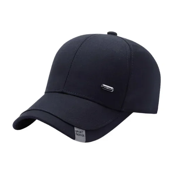 Gorra de béisbol caqui con diseño de letra minimalista