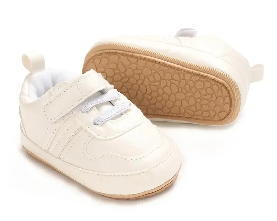 ZAPATITOS BLANCOS NIÑOS 2