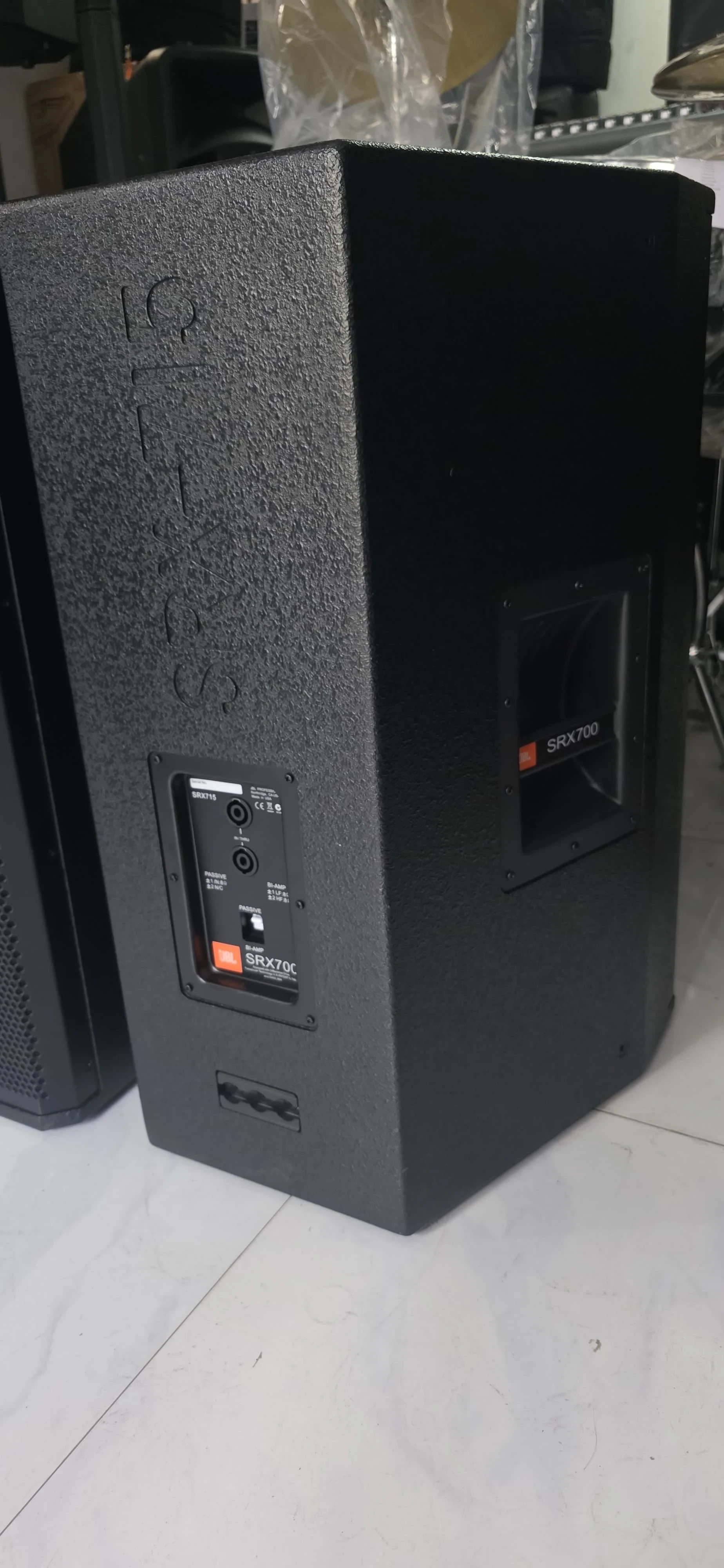 JBL SRX715 PASIVOS  2