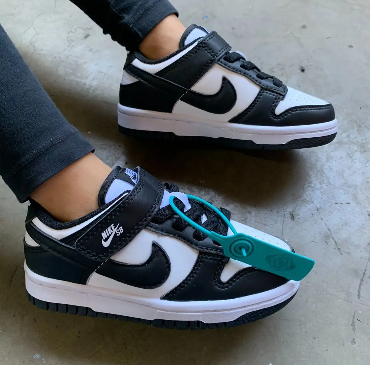 ZAPATILLAS NIÑOS AAA