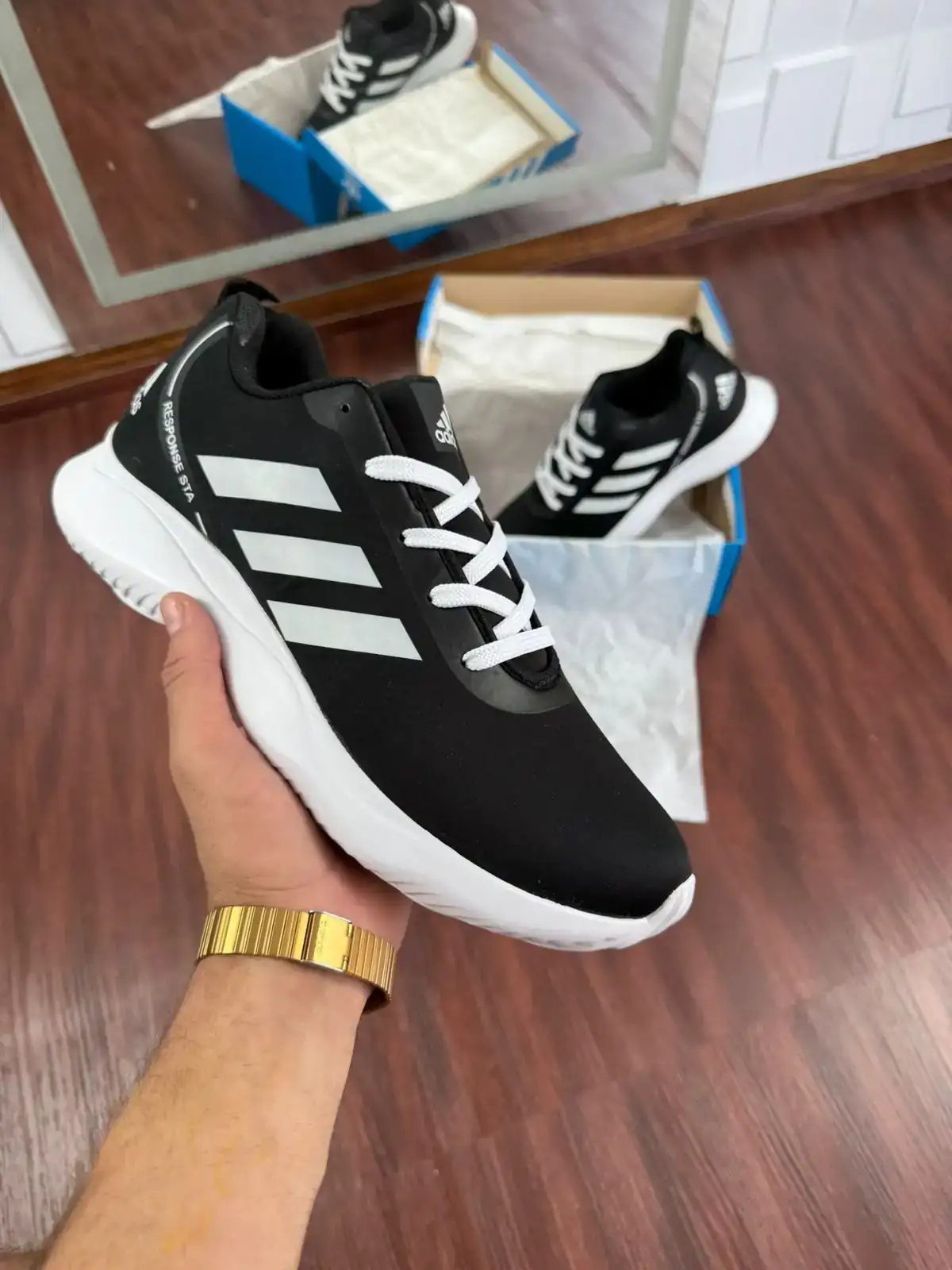 TÊNIS ADIDAS RESPONSE 