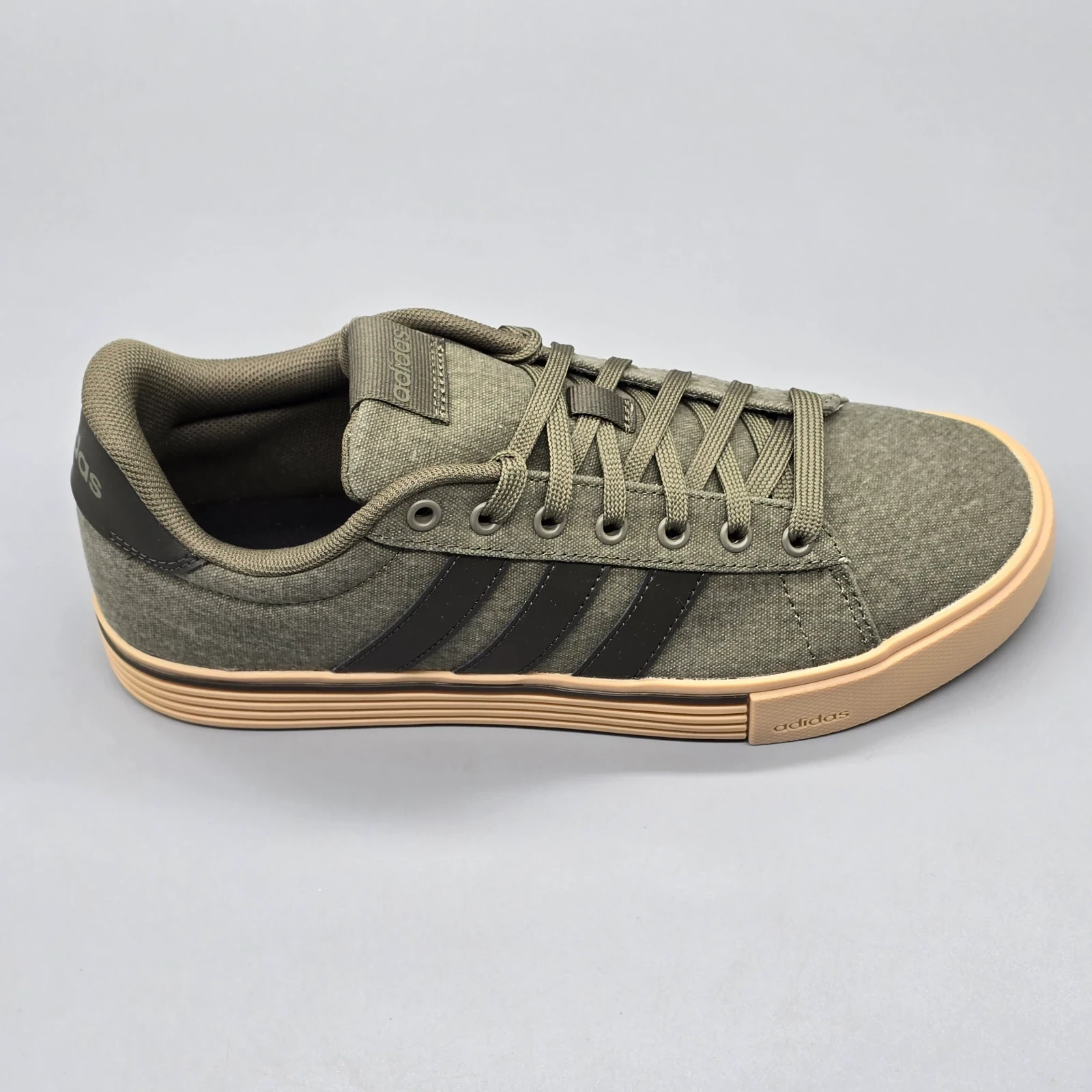 ADIDAS DAILY 4.0 3