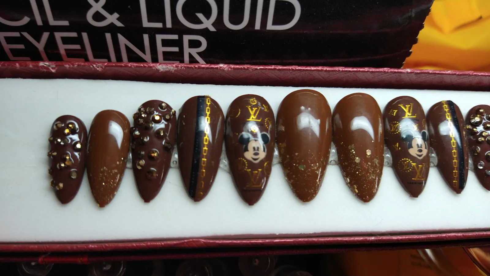 Uñas micky 2