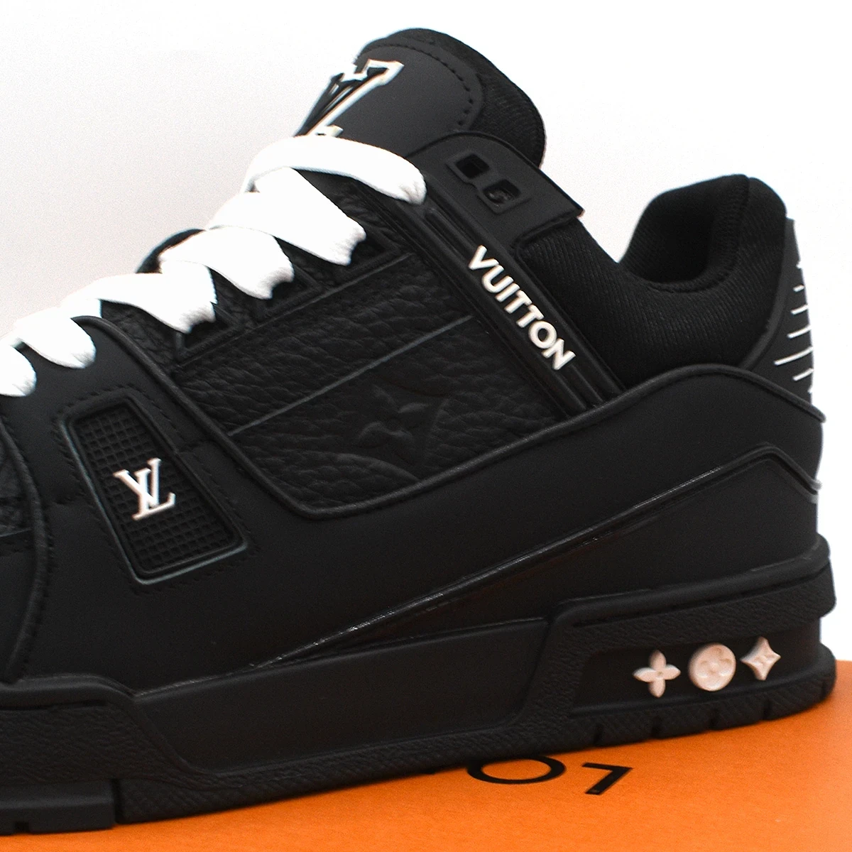 Tenis LV Trainer 5