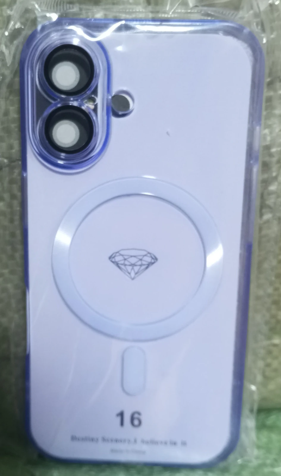 iPhone 16 lila